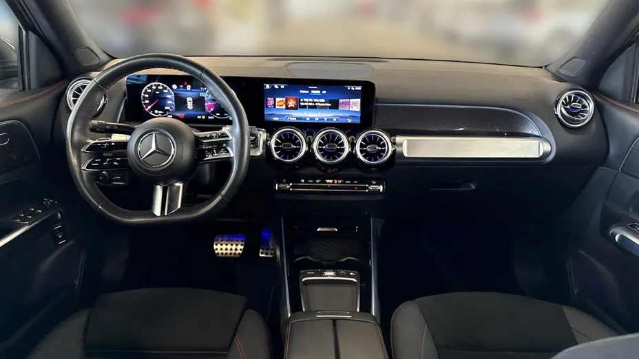 MERCEDES-BENZ GLB GLB 200 mHEV AMG Line 7G-DCT