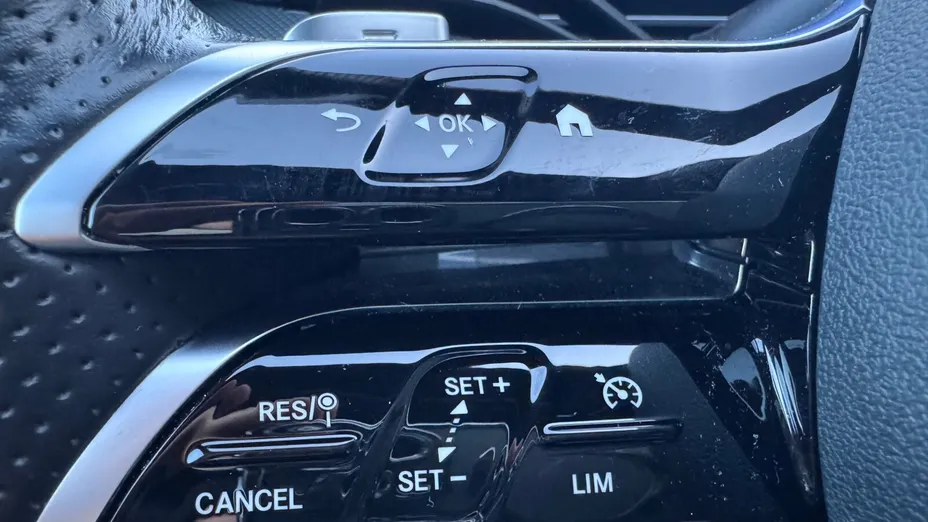 MERCEDES-BENZ C Klasa C 200 mHEV AMG