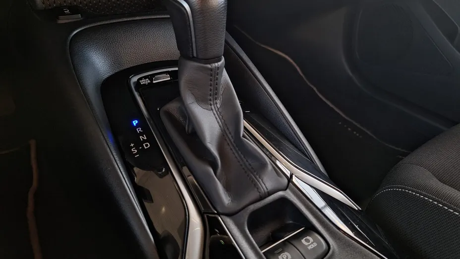 TOYOTA Corolla Corolla 2.0 Hybrid Comfort