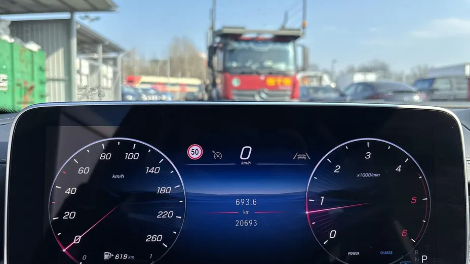 MERCEDES-BENZ C Klasa C 220 d mHEV 4-Matic AMG