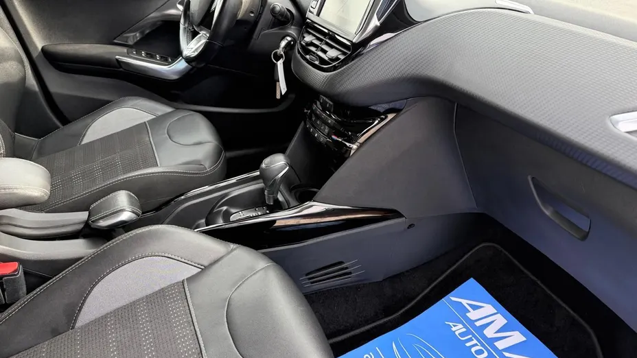 PEUGEOT 2008 -