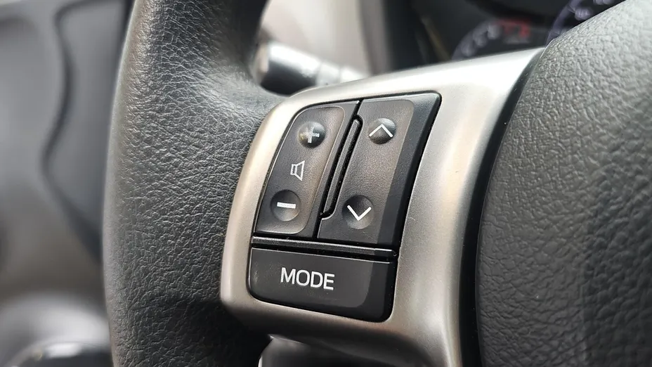 TOYOTA Yaris Yaris 1.5 Active