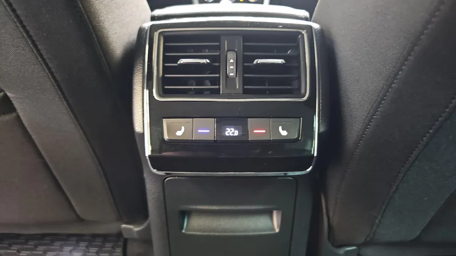 SKODA Superb Superb 2.0 TDI SCR 4x4 Style DSG