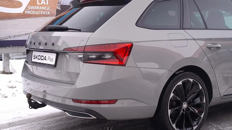 SKODA Superb Superb 2.0 TDI SCR Sportline DSG