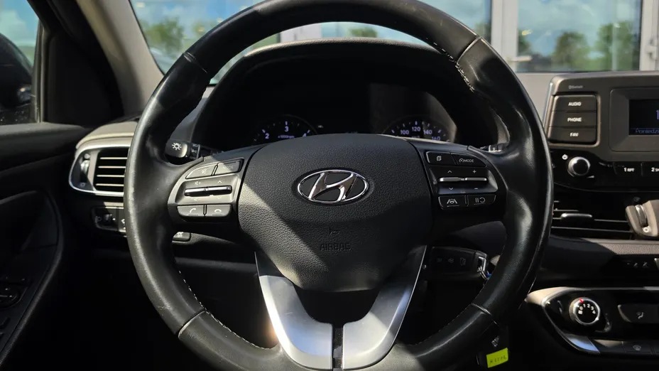 HYUNDAI i30 i30 1.6 D Classic +