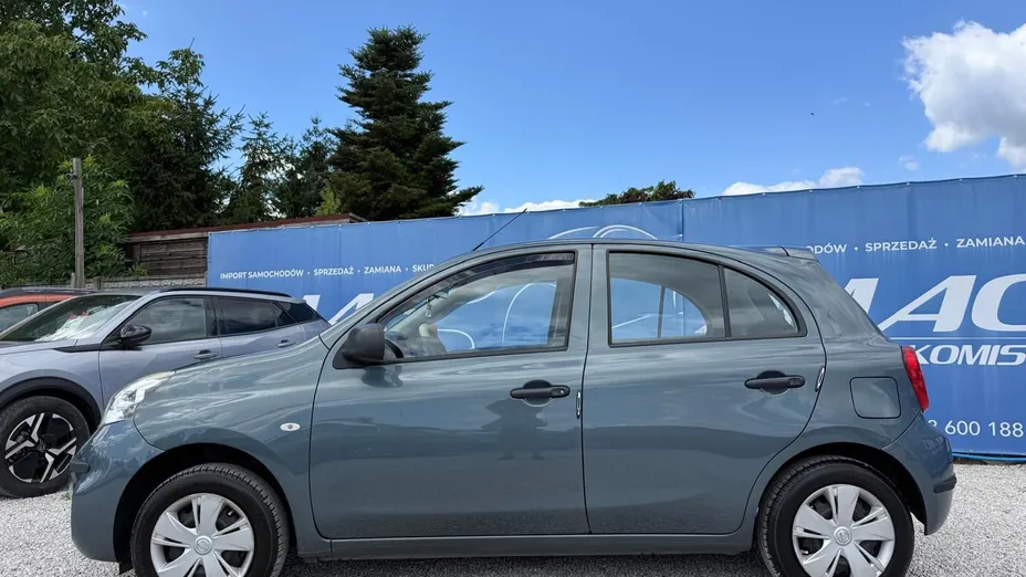 NISSAN Micra -