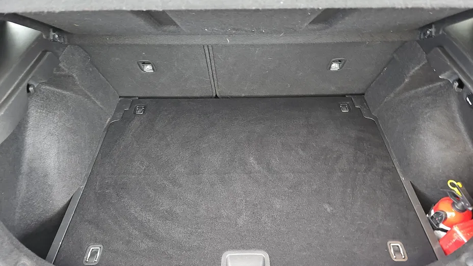 HYUNDAI i30 i30 1.4 Classic +