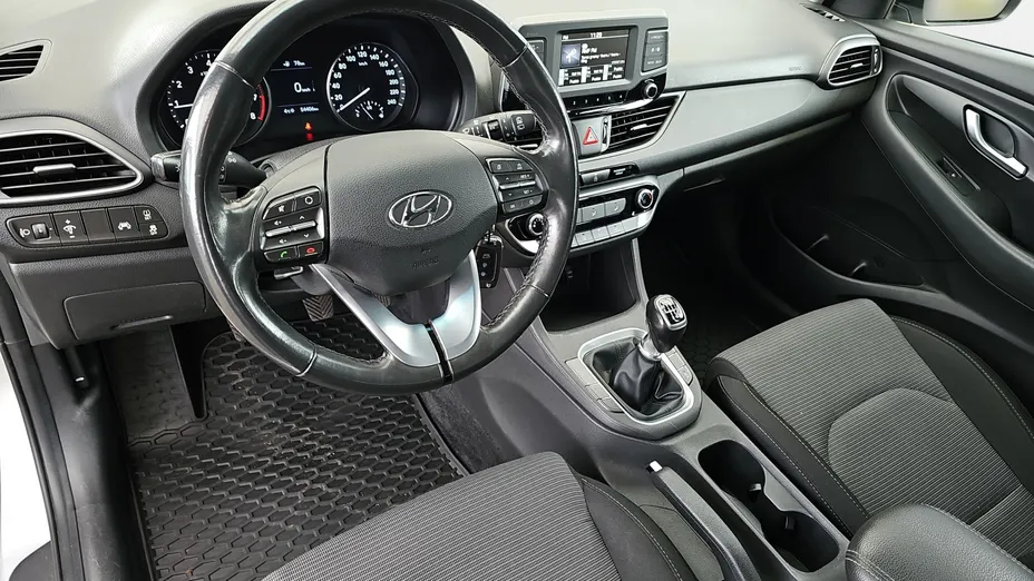 HYUNDAI i30 i30 1.4 Classic +