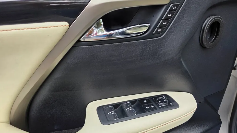 LEXUS RX -