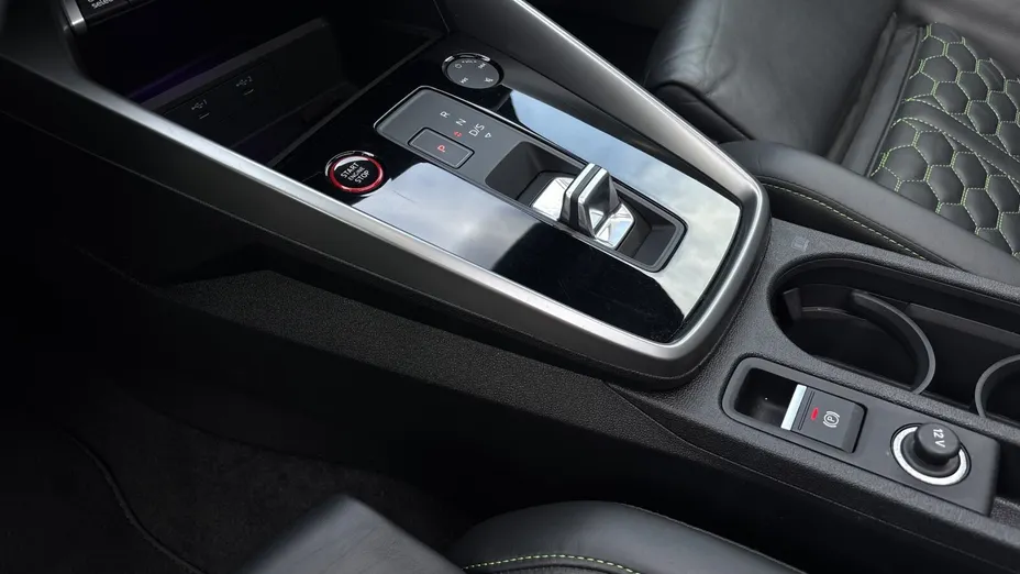 AUDI RS3 -