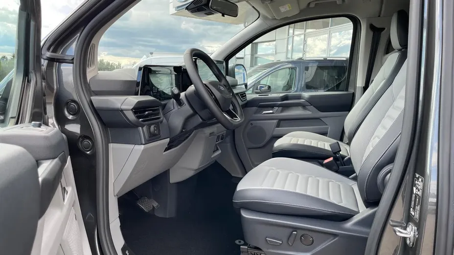 FORD Tourneo Custom Tourneo Custom 2.0 EcoBlue 320 L2 Titanium aut Nowy