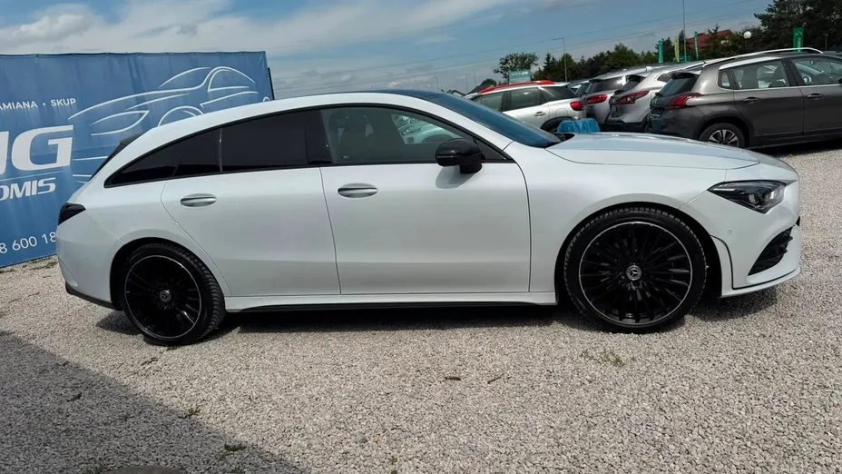 MERCEDES-BENZ CLA -