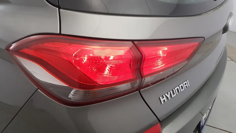 HYUNDAI i30 i30 1.4 Classic +