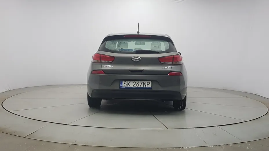 HYUNDAI i30 i30 1.4 Classic +