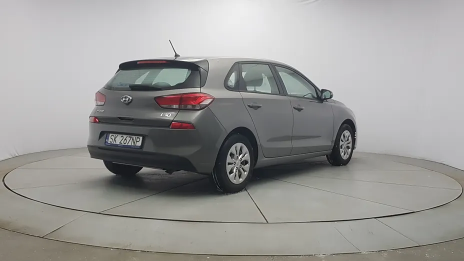 HYUNDAI i30 i30 1.4 Classic +