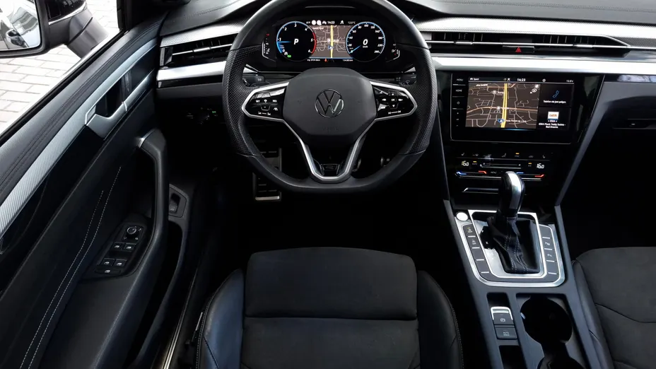VOLKSWAGEN Arteon Arteon 2.0 TDI 4Motion R-Line DSG