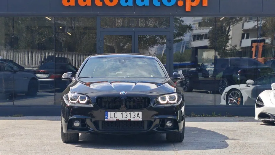 BMW Seria 5 550i xDrive