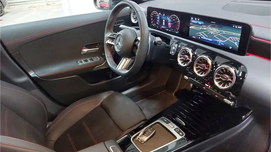 MERCEDES-BENZ CLA CLA 220 mHEV 4-Matic AMG Line 8G-DCT