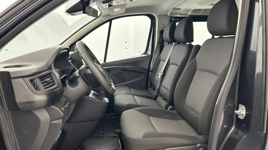 RENAULT Trafic -
