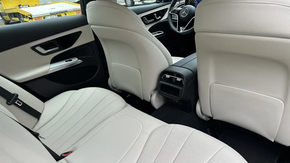 MERCEDES-BENZ E Klasa E 220 d mHEV 4-Matic Avantgarde 9G-Tronic