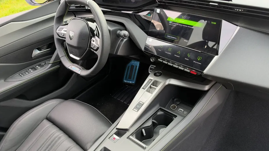 PEUGEOT 408 408 1.2 PureTech mHEV GT Exclusive S&S e-DCS6 Nowy