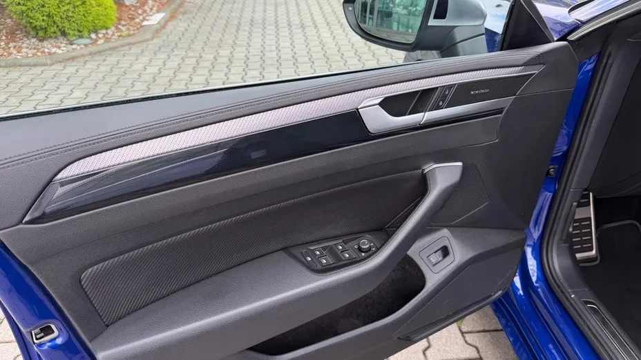 VOLKSWAGEN Arteon Arteon 2.0 TSI 4Motion R DSG
