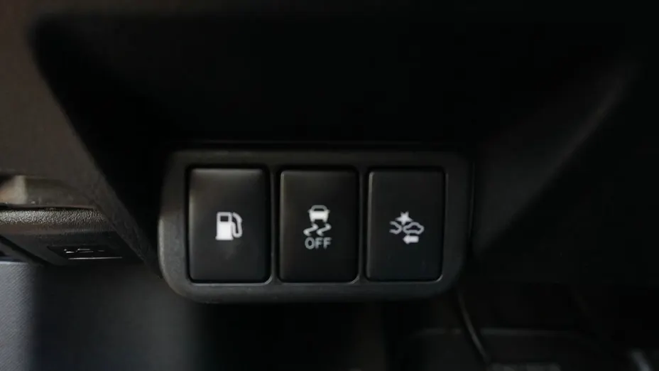 TOYOTA Avensis -