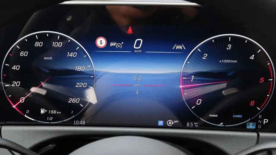 MERCEDES-BENZ E Klasa E 220 d mHEV 4-Matic AMG 9G-Tronic