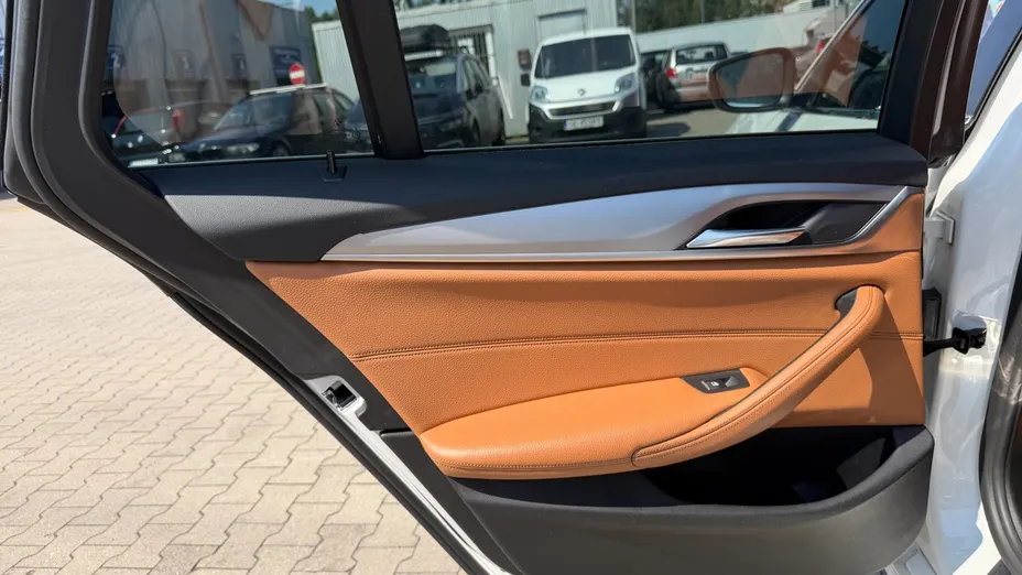 BMW Seria 5 520d Luxury Line aut