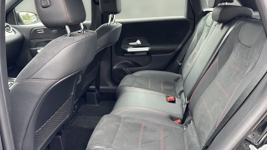 MERCEDES-BENZ B Klasa B 200 d AMG Line 8G-DCT