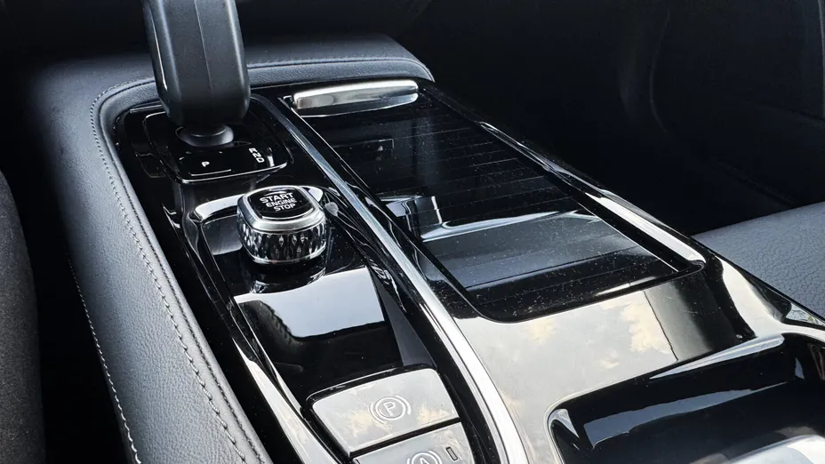 VOLVO V90 V90 T6 AWD Plug-In Hybrid Plus Dark aut