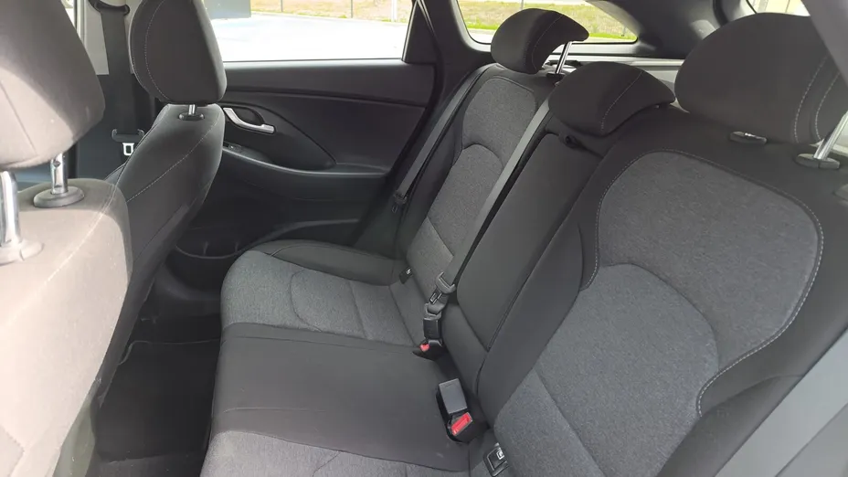 HYUNDAI i30 i30 1.0 T-GDI Smart