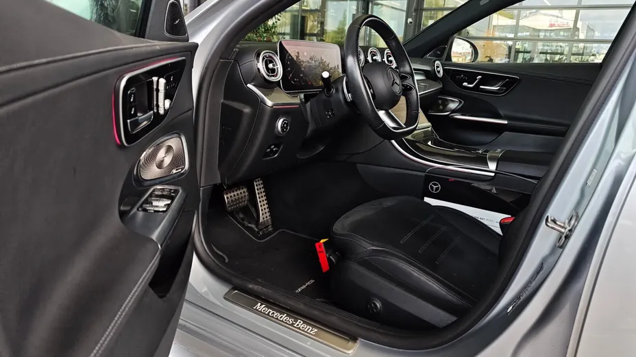 MERCEDES-BENZ C Klasa C 220 d mHEV 4-Matic AMG