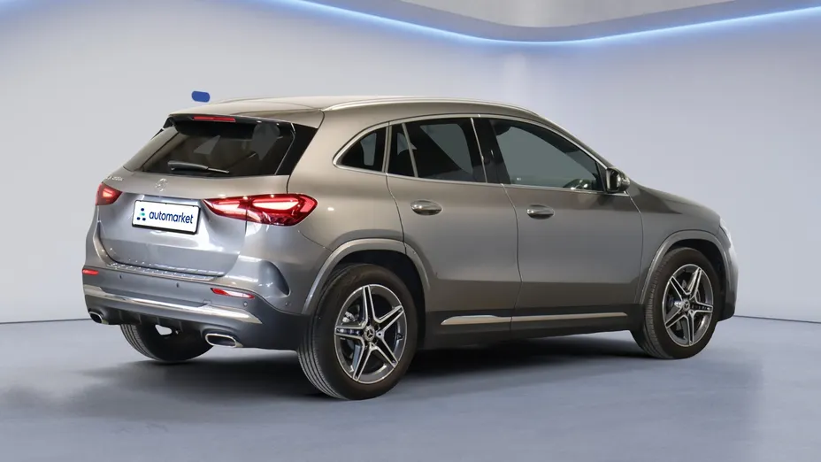 MERCEDES-BENZ GLA GLA 200 d AMG Line 8G-DCT