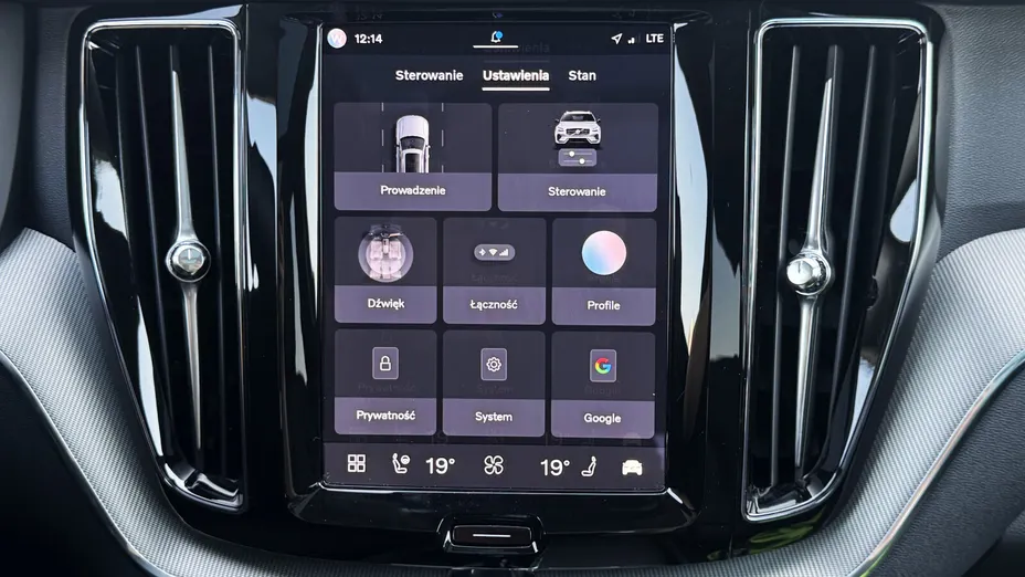 VOLVO XC60 XC60 T6 Plug-In Hybrid AWD Plus Dark aut