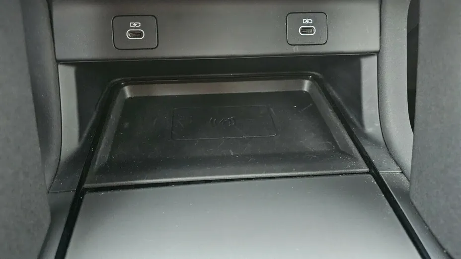 LAND ROVER Discovery Sport Discovery Sport 2.0 P200 mHEV Dynamic SE aut