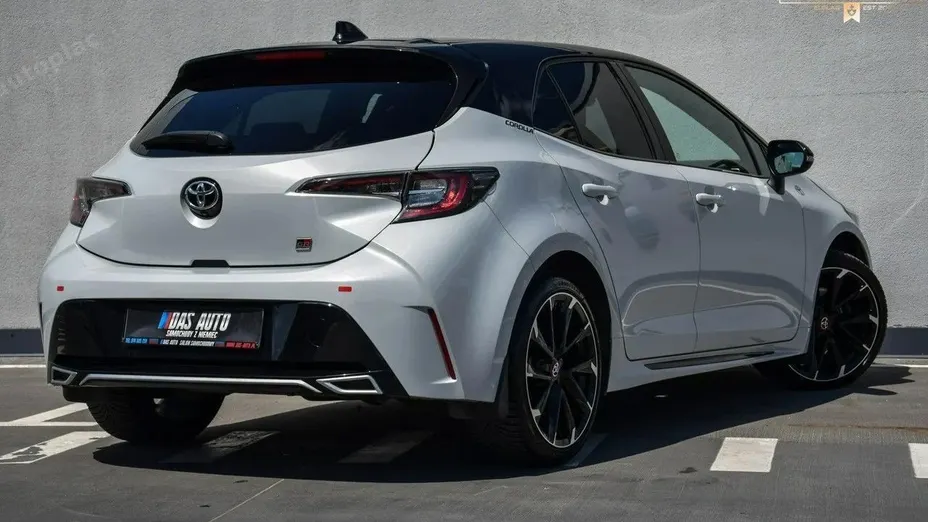 TOYOTA Corolla -