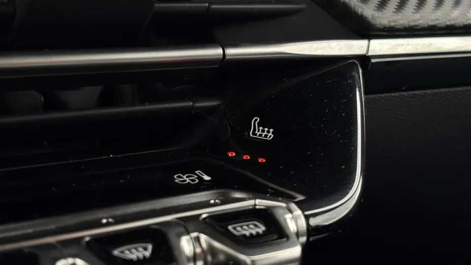 PEUGEOT 2008 2008 PureTech 130 Allure S&S EAT8