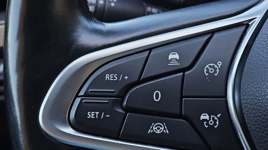 RENAULT Arkana Arkana 1.6 E-TECH Intens MMT