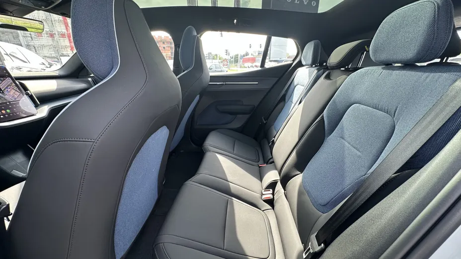 VOLVO EX30 EX30 CC 69kWh Twin Motor Ultra