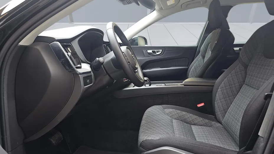 VOLVO XC60 XC60 B4 B Essential aut