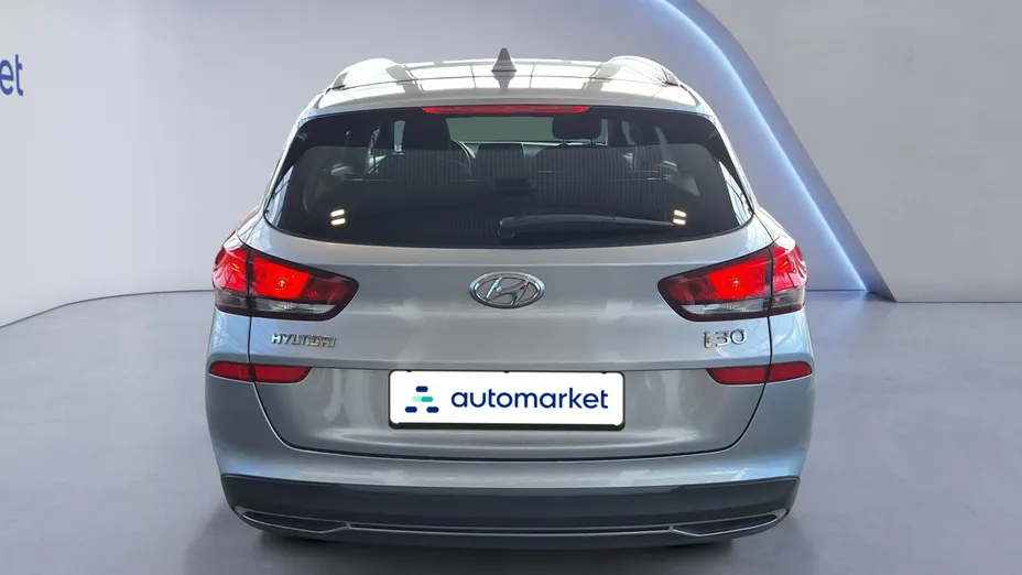 HYUNDAI i30 i30 1.5 T-GDI 48V Comfort DCT