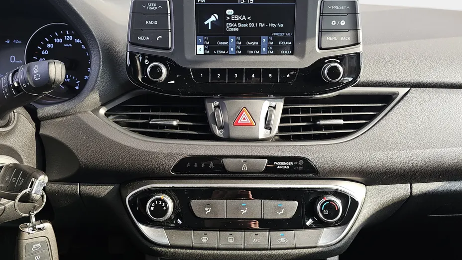 HYUNDAI i30 i30 1.4 Classic +