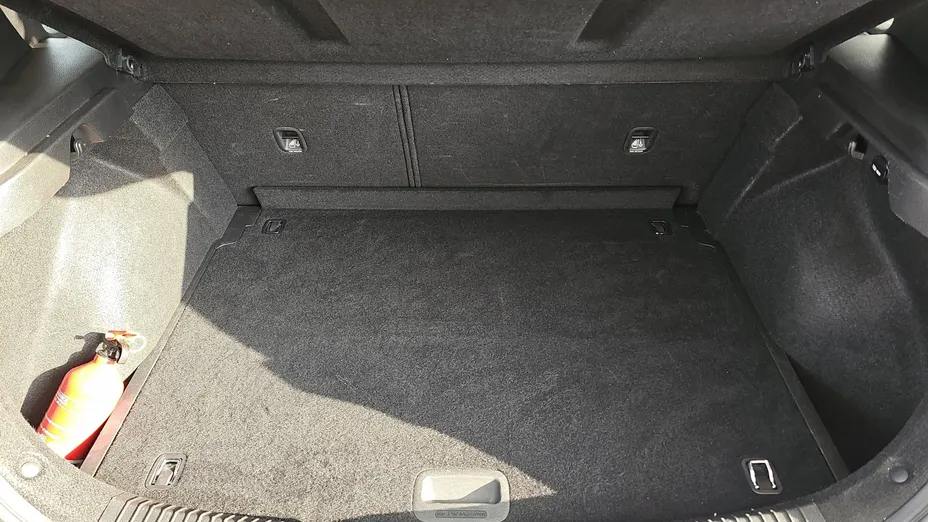 HYUNDAI i30 i30 1.4 Classic +