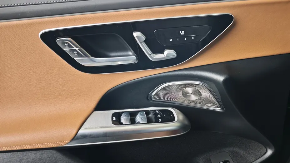 MERCEDES-BENZ E Klasa E 220 d mHEV 4-Matic AMG 9G-Tronic