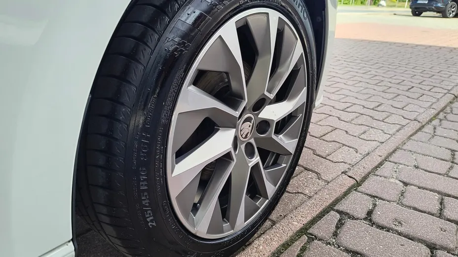SKODA Fabia Fabia 1.0 TSI Ambition