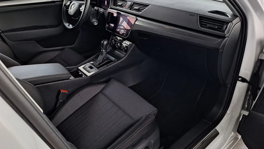 SKODA Superb Superb 2.0 TDI SCR Style DSG