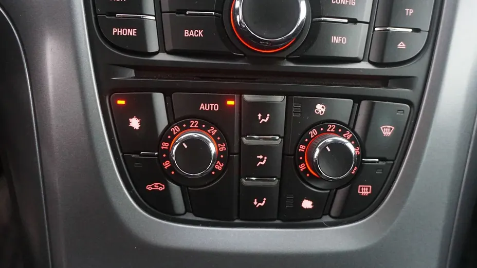 OPEL Astra -
