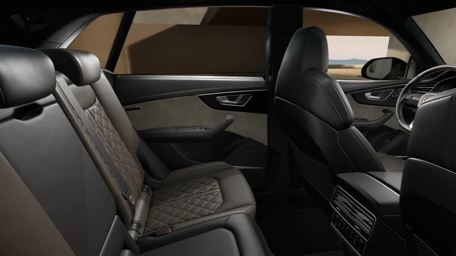 AUDI Q8 / E-Tron SQ8 TFSI Quattro Tiptronic Nowy
