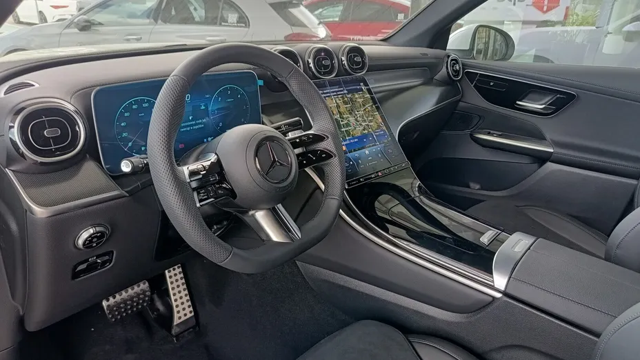 MERCEDES-BENZ GLC -